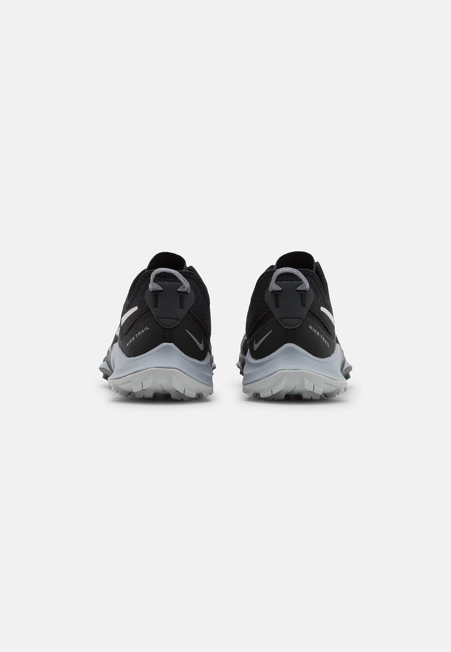 Фото № 3 с приближением к товару «‎Nike Air Zoom Terra Kiger 8»