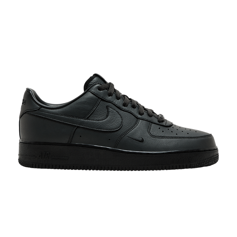 Фото № 1 с приближением к товару «‎Nike Air Force 1 Low Smoke and Mirrors Pack - Triple Triple Black»