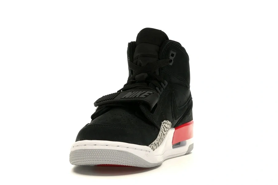 Фото № 3 с приближением к товару «‎Jordan Legacy 312 Black Fire Red»