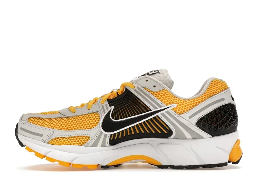 Фото № 3 с приближением к товару «‎Nike Zoom Vomero 5»