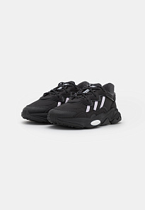 Фото № 3 с приближением к товару «‎Adidas Ozweego »