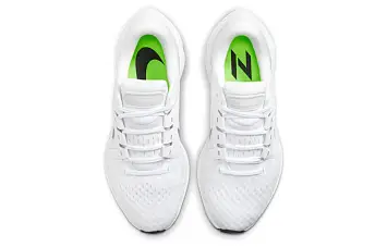 Nike Wmns Air Zoom Vomero 16 Sports Shoes WhiteSilver - 6