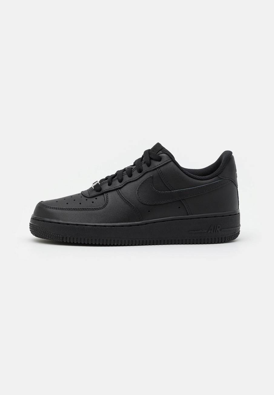 Фото № 1 с приближением к товару «‎Nike Air Force 1 ’07 »