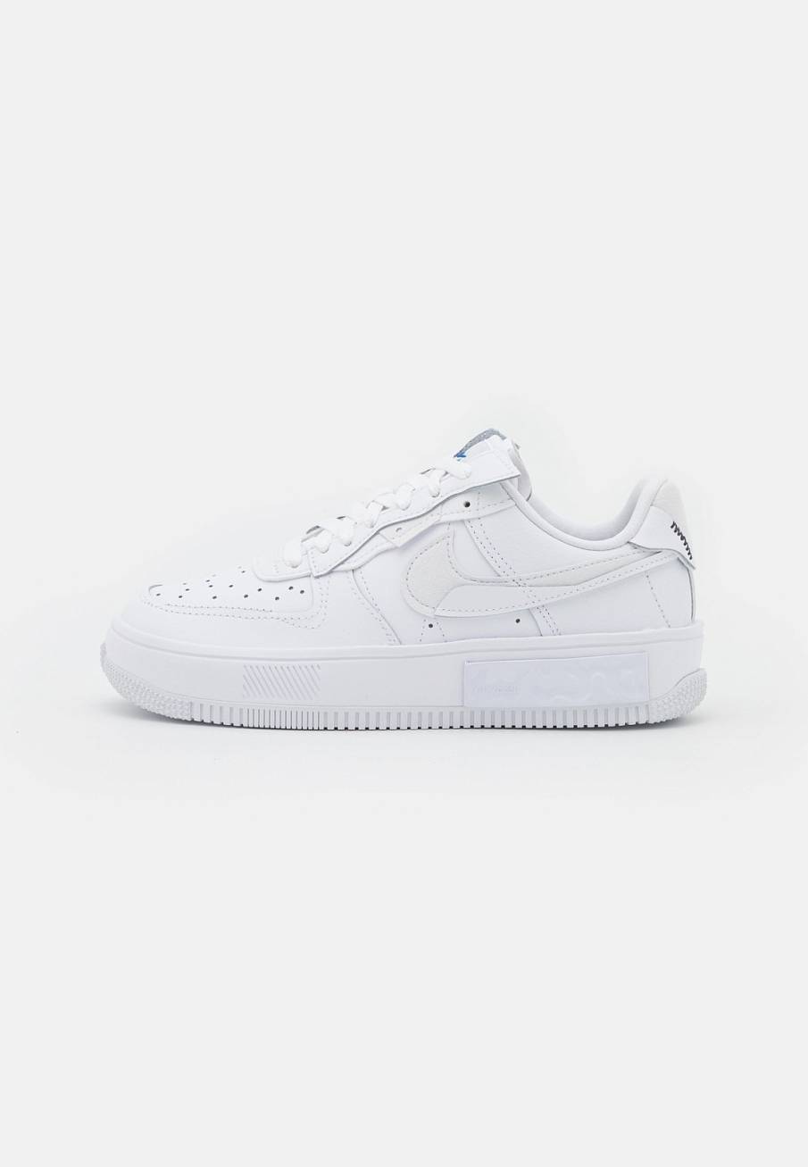 Фото № 1 с приближением к товару «‎Nike Air Force 1 Fontanka »