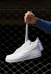 Фото № 2 с приближением к товару «‎AIR FORCE 1 '07»