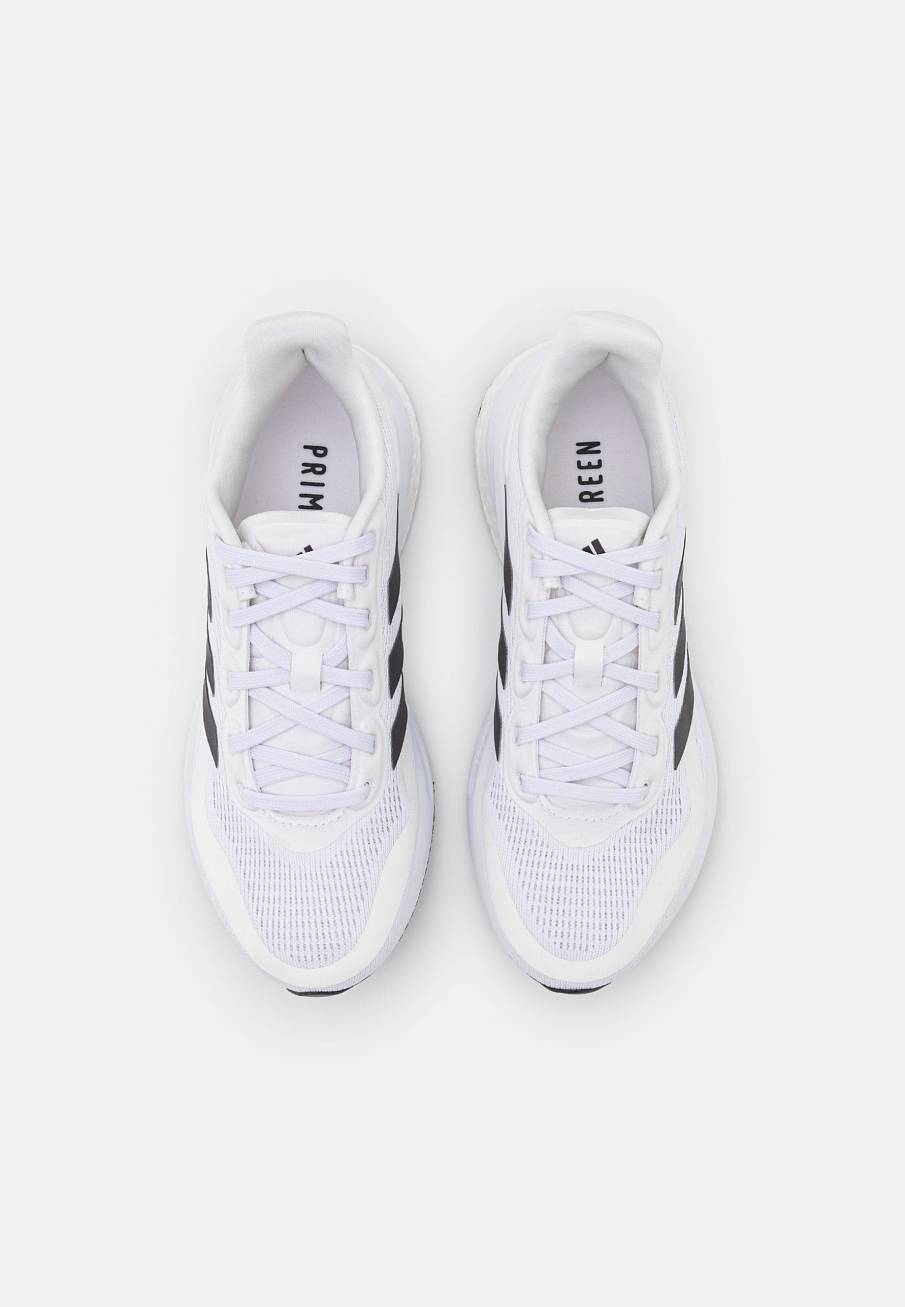 Фото № 4 с приближением к товару «‎Adidas Supernova»