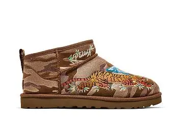 Palace x UGG Classic Ultra Mini Boot Chestnut Camo - 2