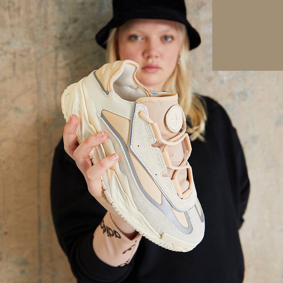 Фото № 5 с приближением к товару «‎Adidas Niteball »