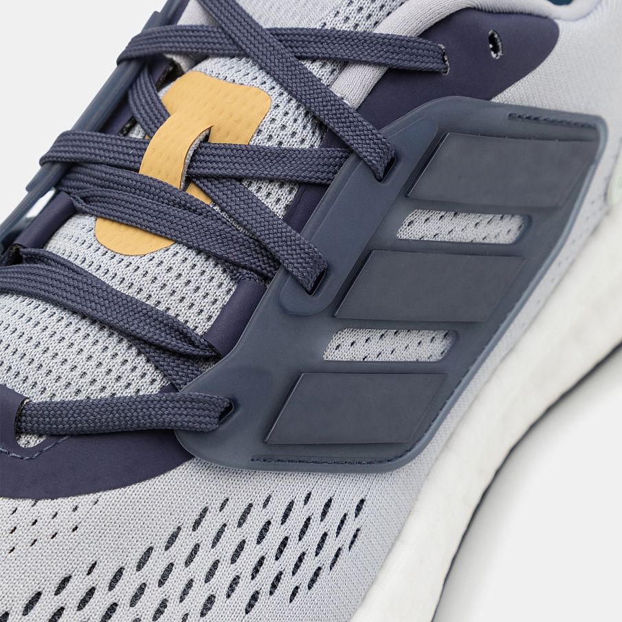 Фото № 3 с приближением к товару «‎Adidas Pureboost 22»