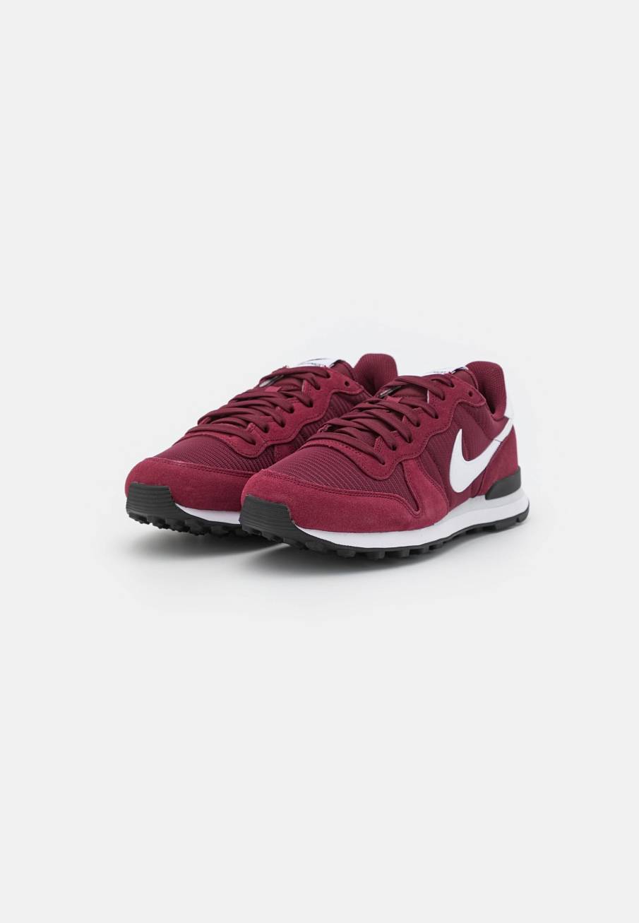 Фото № 1 с приближением к товару «‎Nike Internationalist »
