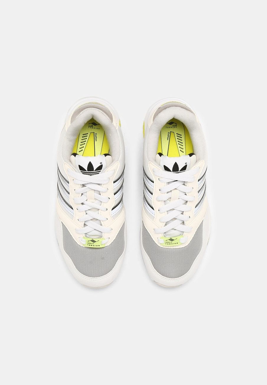 Фото № 4 с приближением к товару «‎Adidas Zx 1000 »