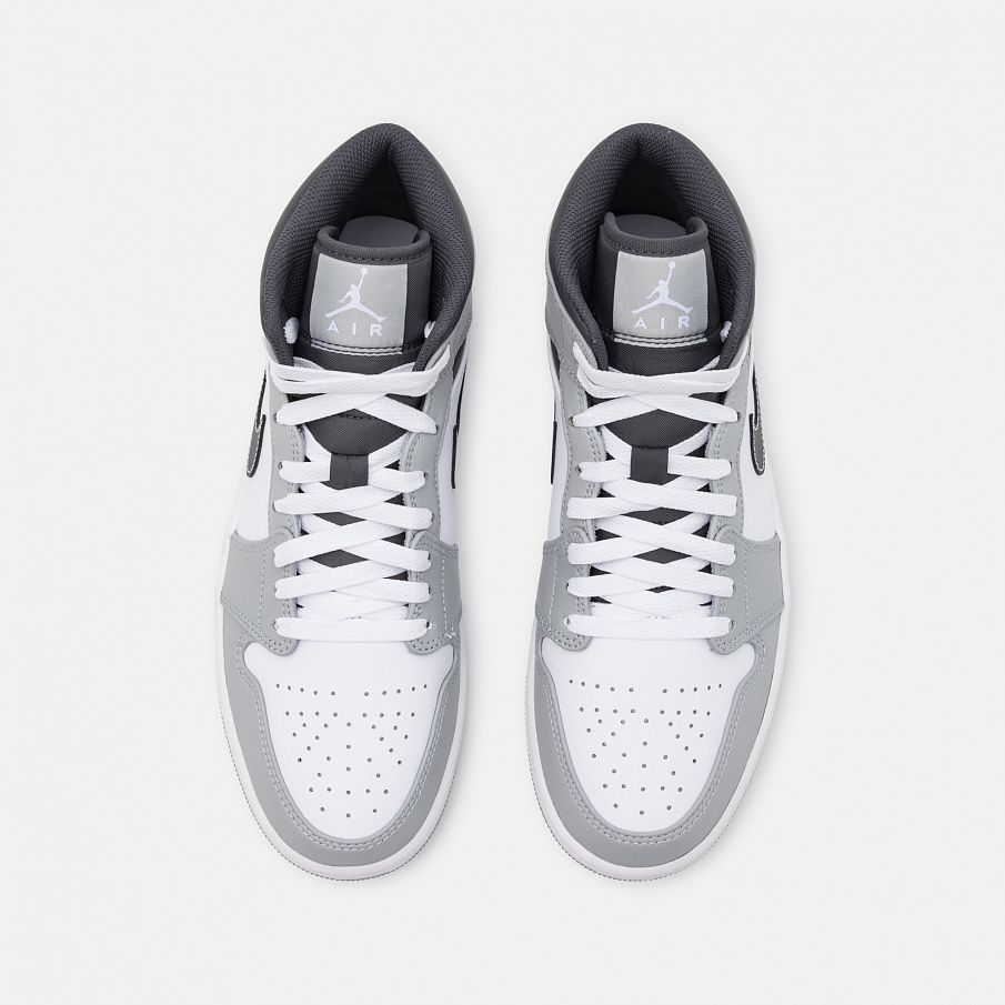 Фото № 4 с приближением к товару «‎Air Jordan 1 »
