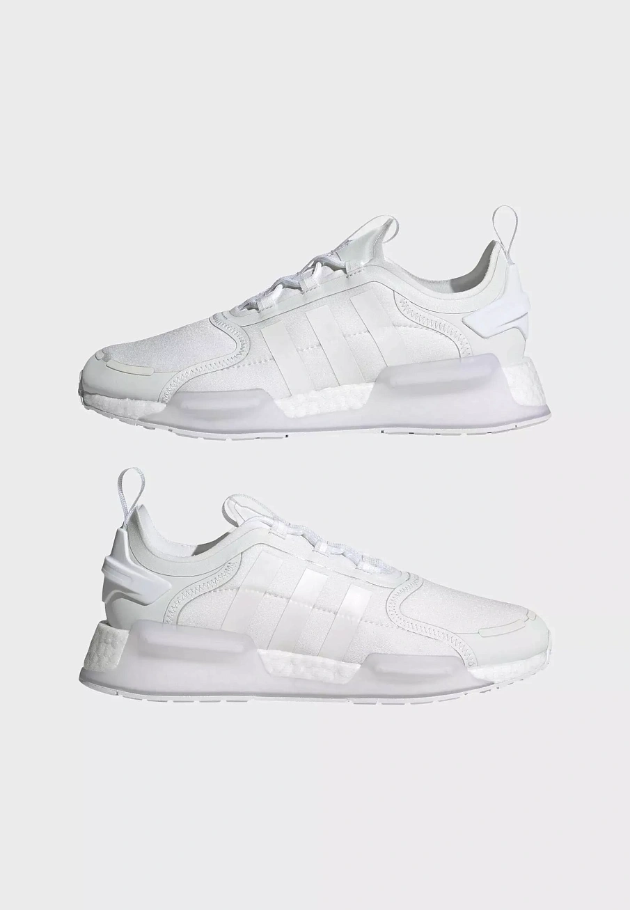 Фото № 3 с приближением к товару «‎NMD V3»