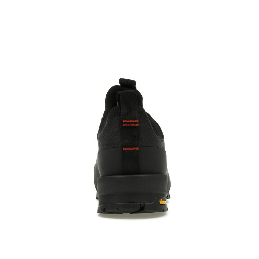 Фото № 4 с приближением к товару «‎The North Face Glenclyffe Low Triple Black»