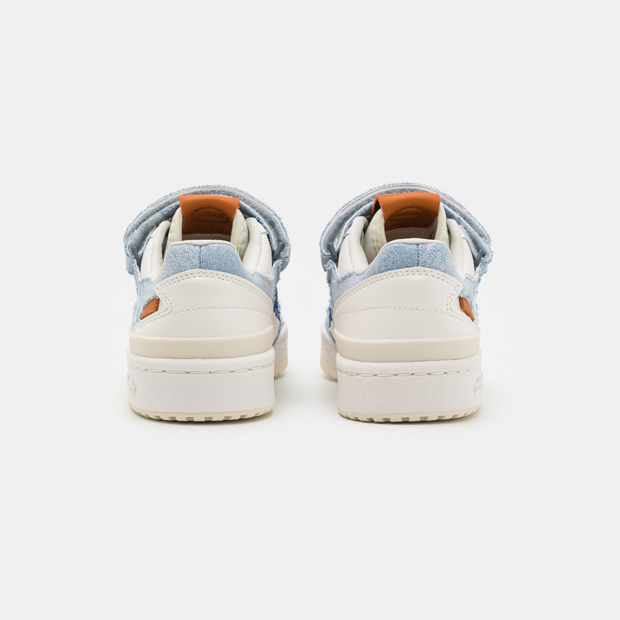 Фото № 3 с приближением к товару «‎Adidas Forum »