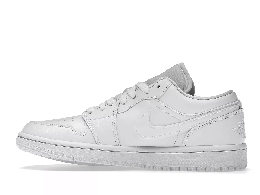 Фото № 4 с приближением к товару «‎Jordan 1 Low Triple White (2022) »