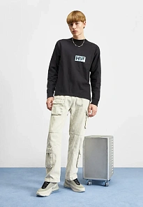 Фото № 3 с приближением к товару «‎NIKE AIR MAX PULSE»