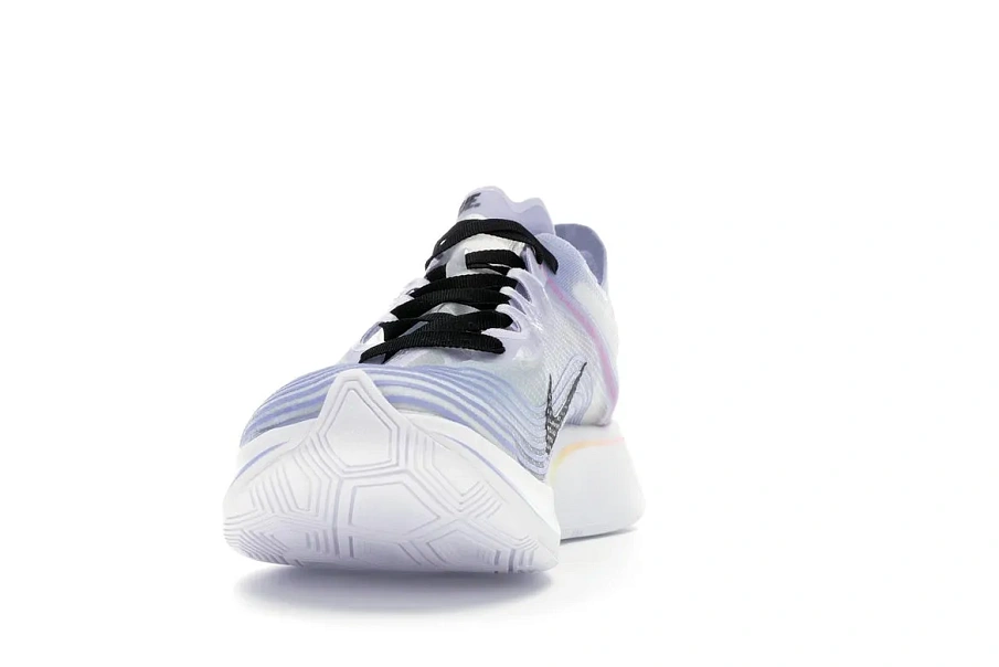 Фото № 2 с приближением к товару «‎Nike Zoom Fly Betrue (2018)»