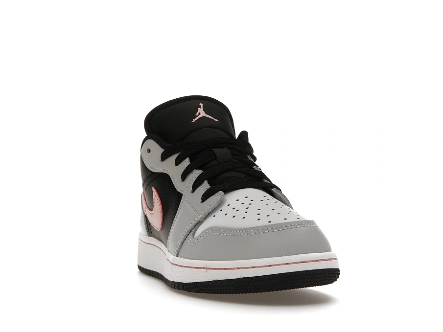 Фото № 2 с приближением к товару «‎Jordan 1 Low Black Grey Pink »