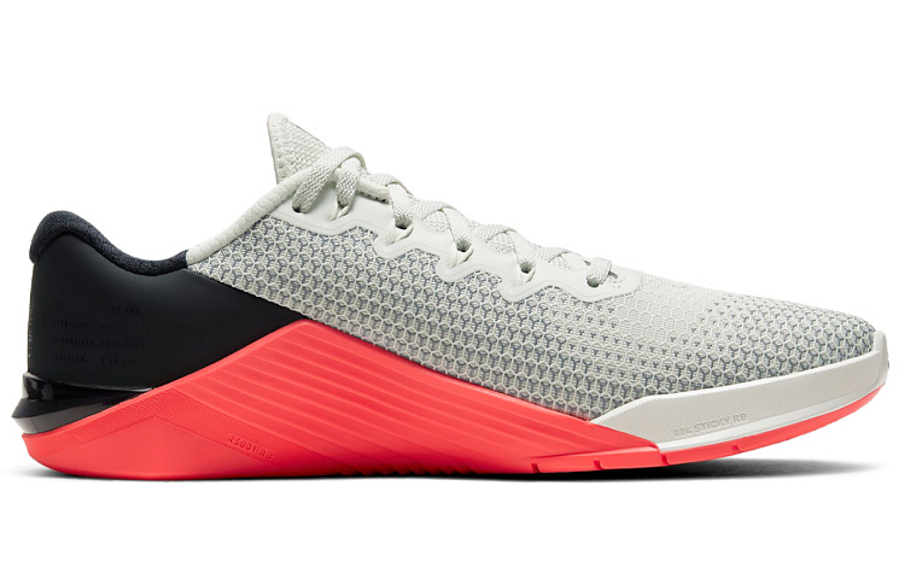 Фото № 2 с приближением к товару «‎Nike Metcon 5 GreyPink»