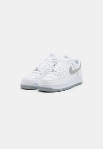 Фото № 2 с приближением к товару «‎AIR FORCE 1 '07»
