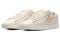 Фото № 3 с приближением к товару «‎Nike Blazer Low LX W»