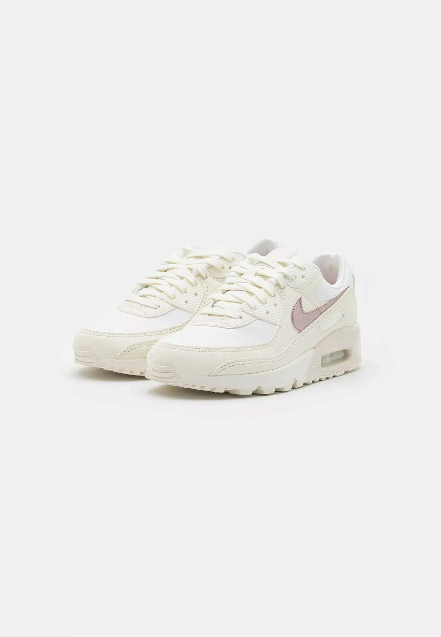 Фото № 3 с приближением к товару «‎W AIR MAX 90 STYLE»