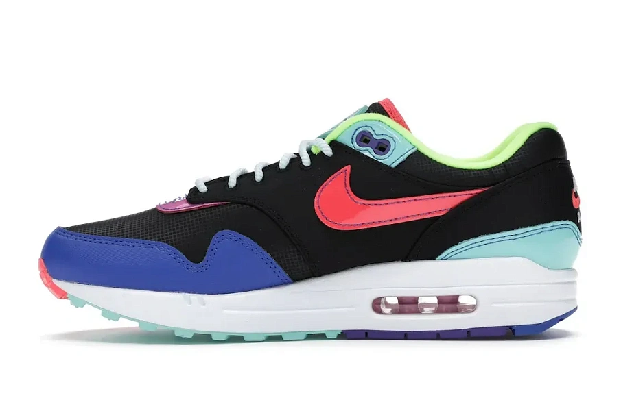 Фото № 3 с приближением к товару «‎Nike Air Max 1 Black Hyper Grape»