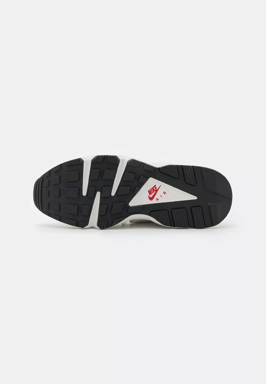 Фото № 2 с приближением к товару «‎AIR HUARACHE»