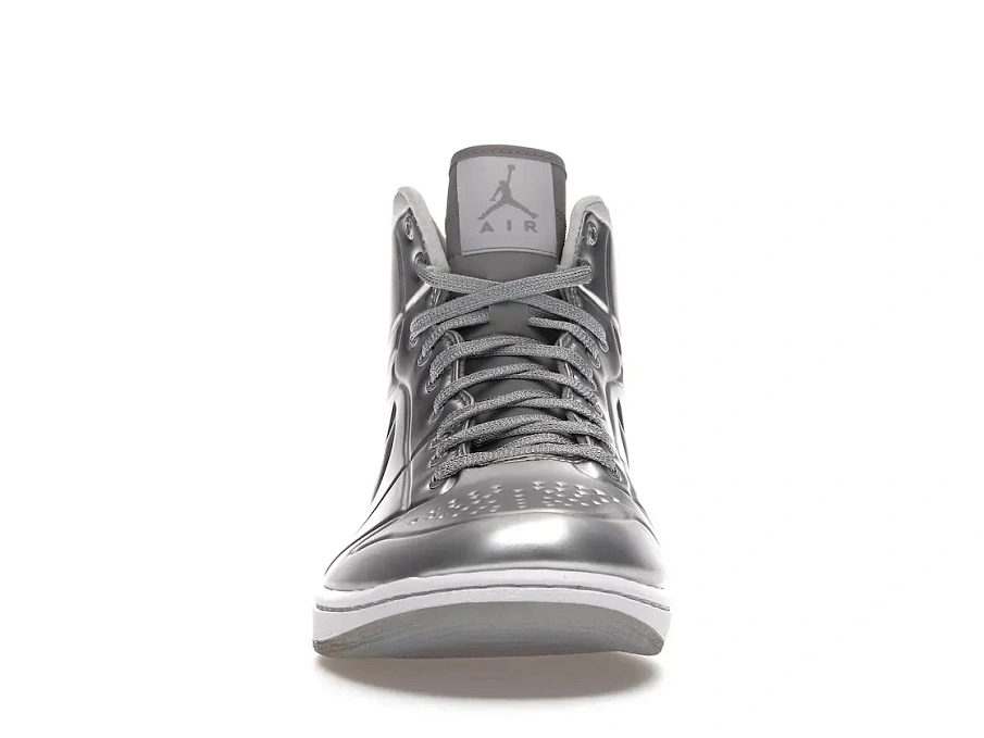 Фото № 2 с приближением к товару «‎Jordan 1 Anodized Silver»