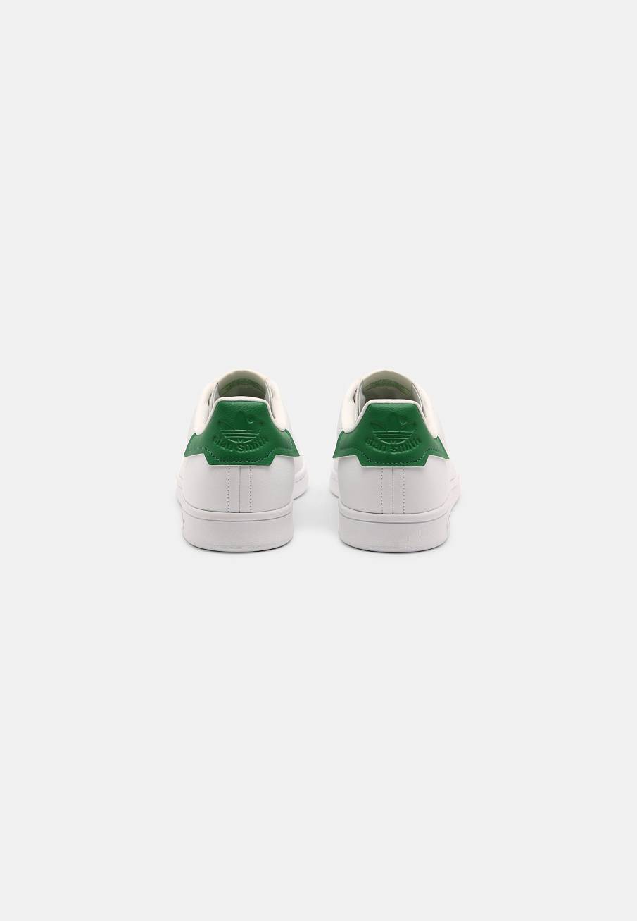 Фото № 3 с приближением к товару «‎Adidas Stan Smith Shoes »