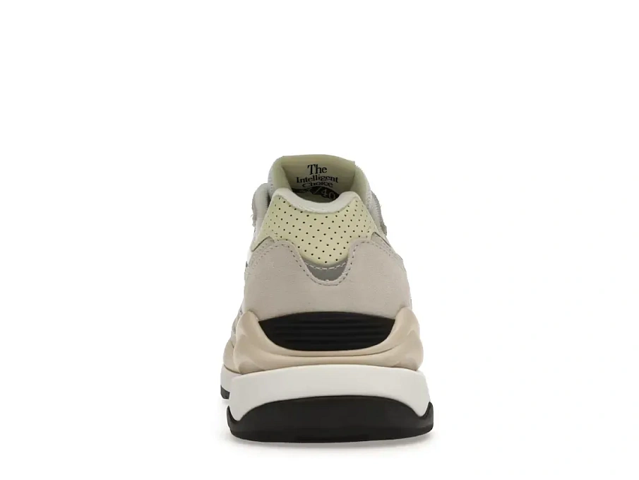 Фото № 4 с приближением к товару «‎New Balance 57/40»
