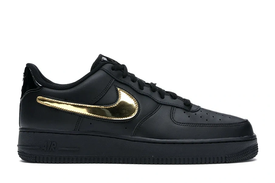 Фото № 1 с приближением к товару «‎Nike Air Force 1 Black Metallic Gold Removable Swoosh Pack»