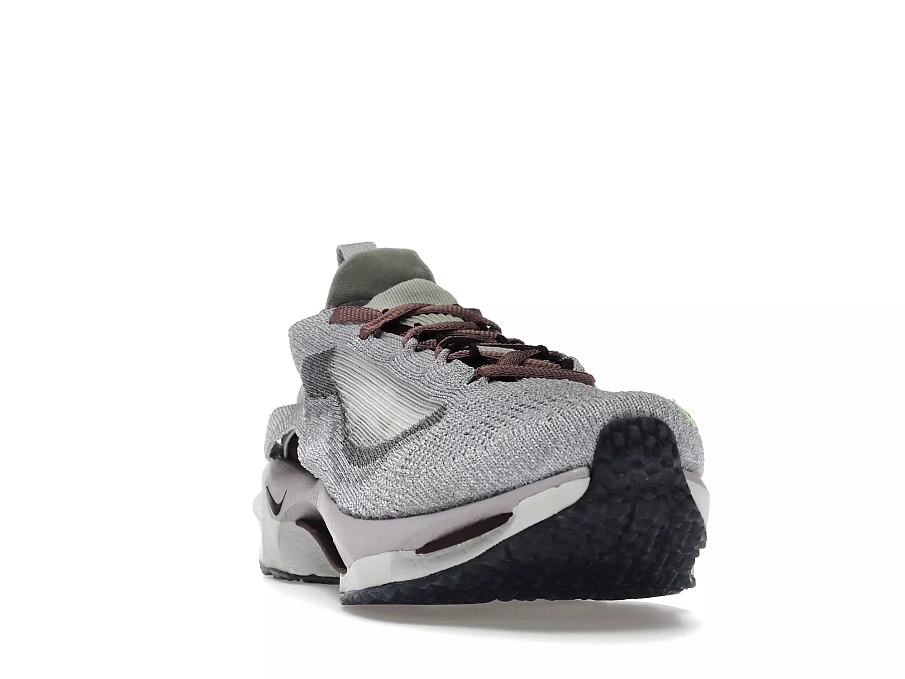 Фото № 2 с приближением к товару «‎Nike Spark Flyknit Burgundy Crush and Racer Blue»