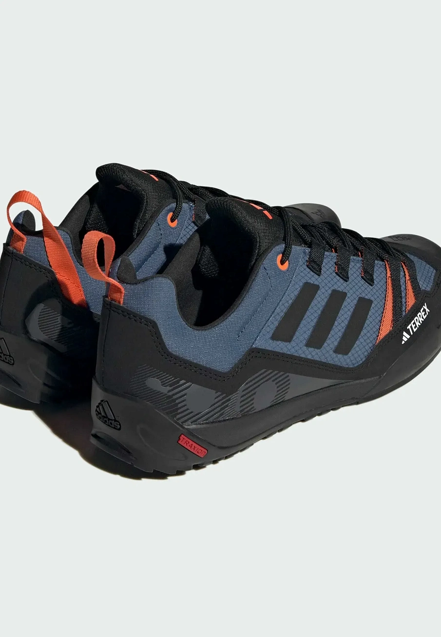 Фото № 4 с приближением к товару «‎TERREX SWIFT SOLO 2.0 HIKING»