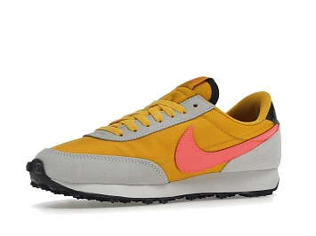 Nike Daybreak Dark Sulfur  - 4