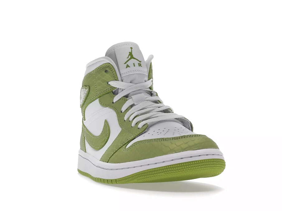Фото № 2 с приближением к товару «‎Jordan 1 Mid Green Python »