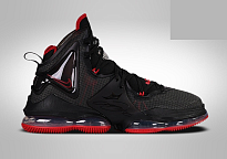 Фото № 1 с приближением к товару «‎Nike Lebron 19 »