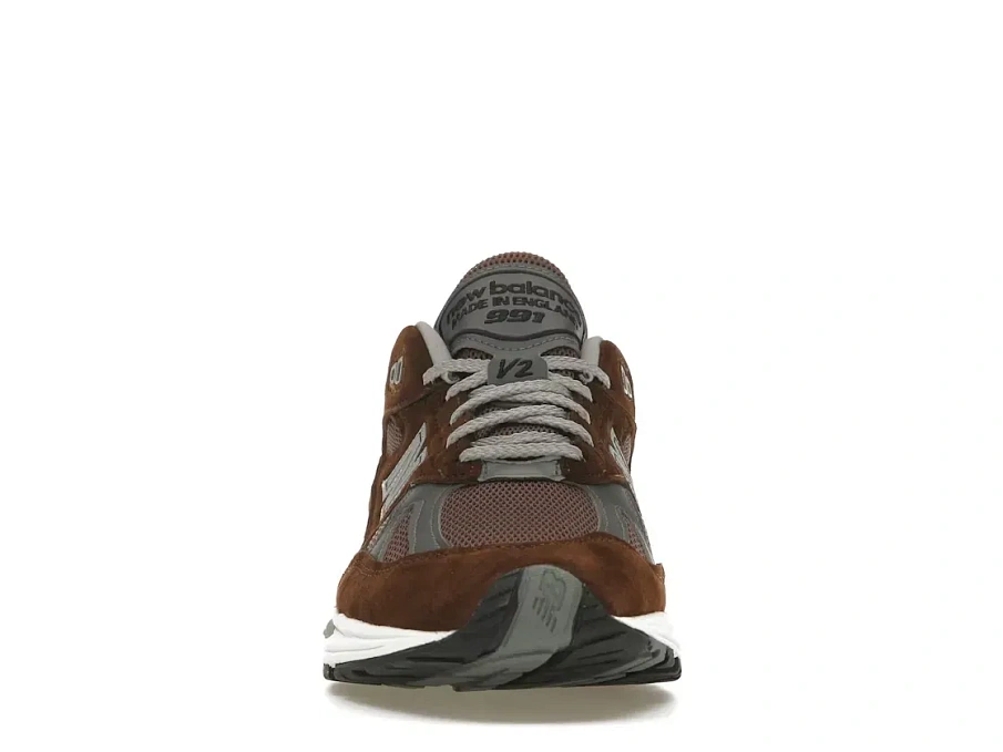 Фото № 2 с приближением к товару «‎New Balance 991v2»