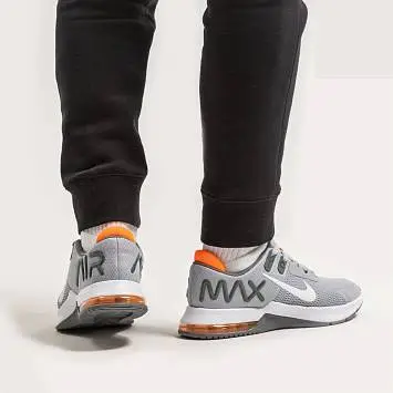 Nike Air Max Alpha Trainer 4 Low-Top Sneakers GreyWhite - 3