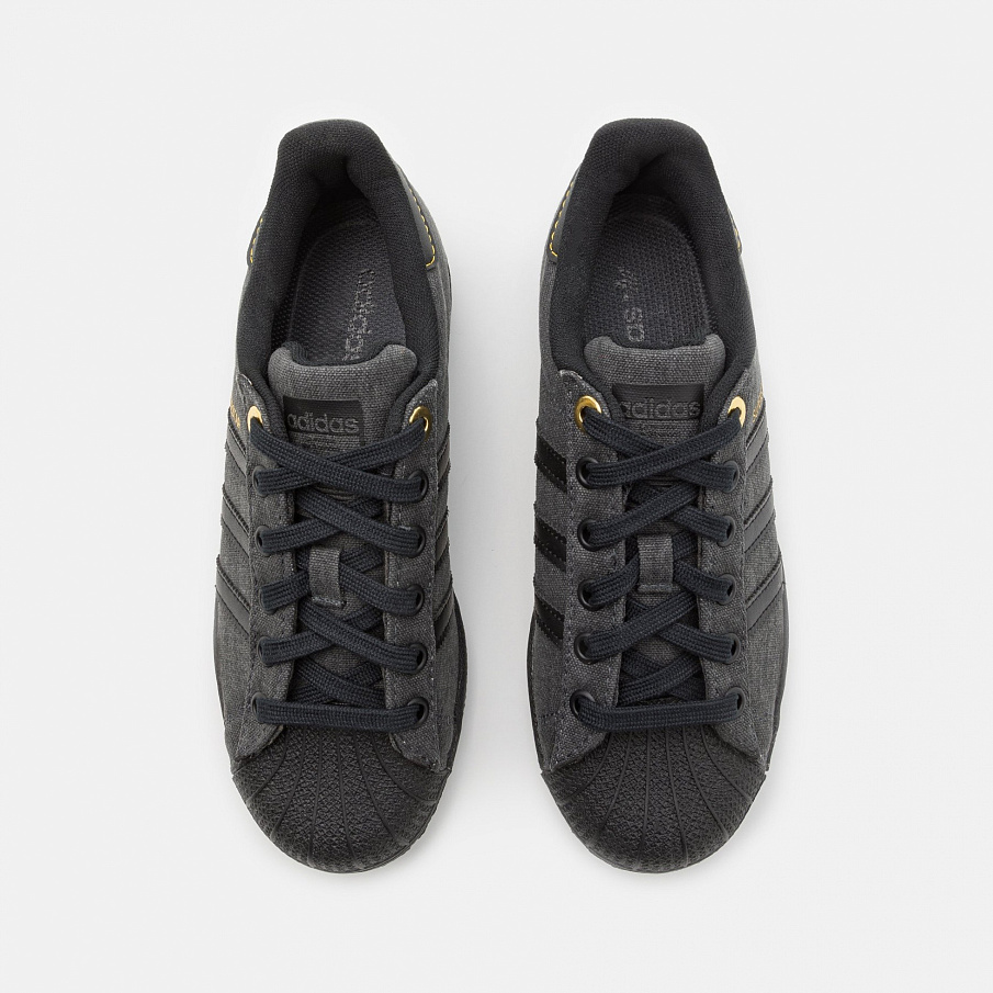 Фото № 4 с приближением к товару «‎Adidas Superstar »