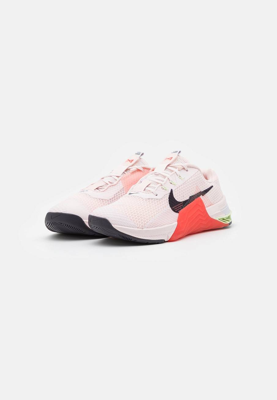 Фото № 2 с приближением к товару «‎Nike Metcon »