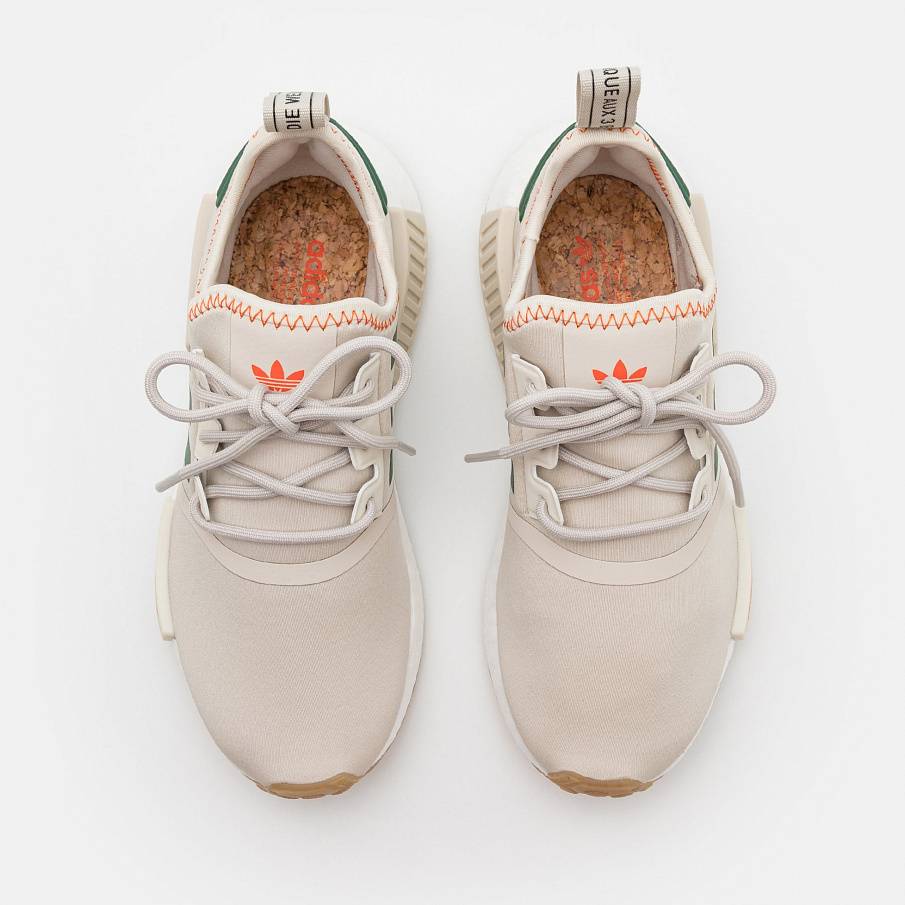 Фото № 3 с приближением к товару «‎Adidas Nmd_r1 »