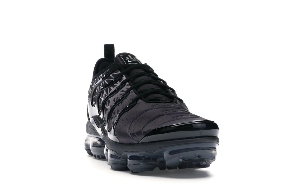 Фото № 2 с приближением к товару «‎Nike Air VaporMax Plus Geometric Black White»
