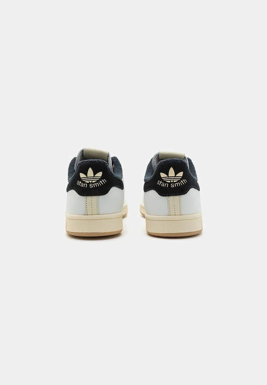 Фото № 3 с приближением к товару «‎STAN SMITH UNISEX»