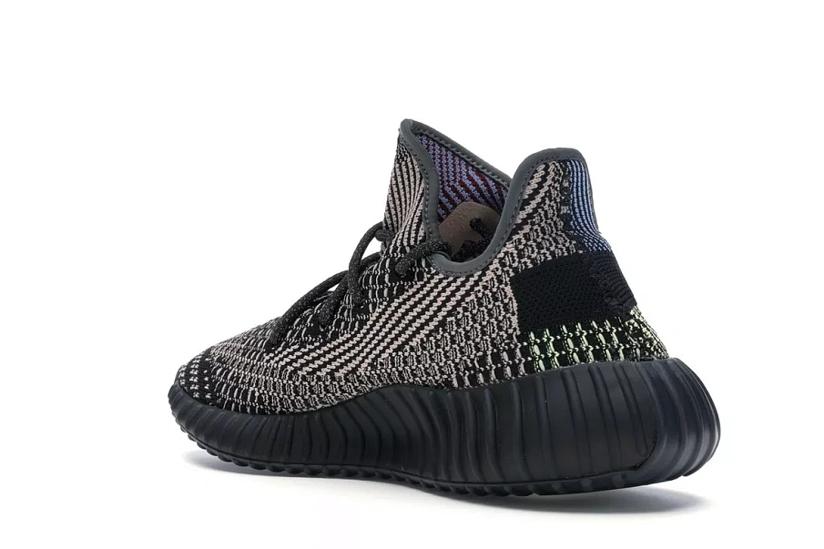 Фото № 5 с приближением к товару «‎adidas Yeezy Boost 350 V2 Yecheil (Non-Reflective)»