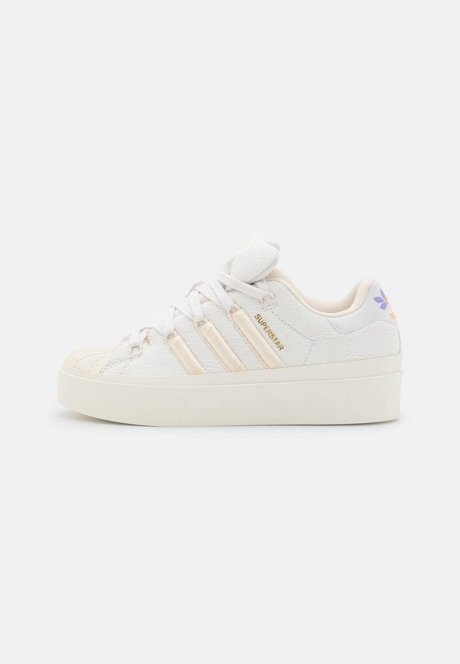 Фото № 1 с приближением к товару «‎Adidas Superstar Bonega »