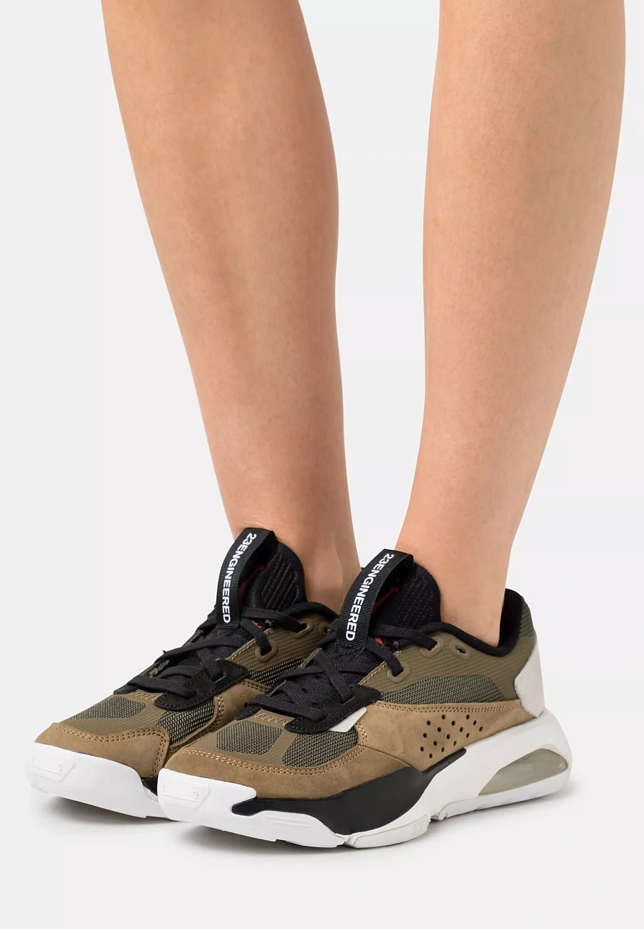 Фото № 1 с приближением к товару «‎JORDAN AIR 200»