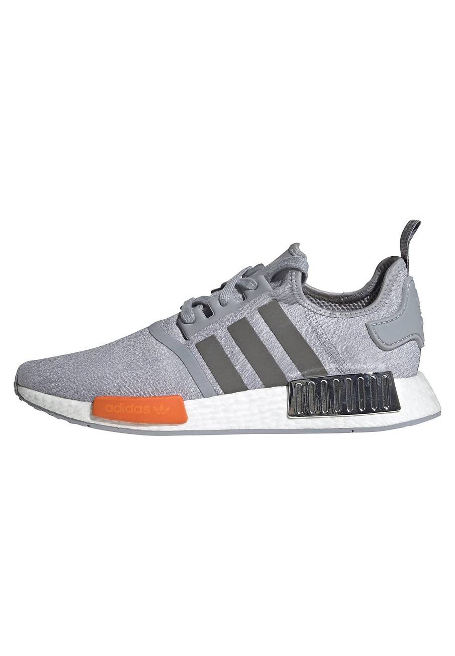 Фото № 1 с приближением к товару «‎Adidas Nmd_r1 »