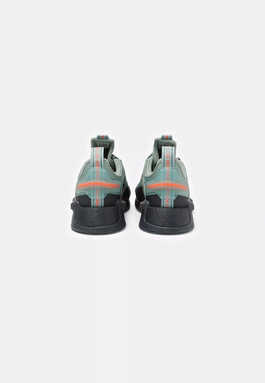 Фото № 2 с приближением к товару «‎NMD V3 UNISEX»